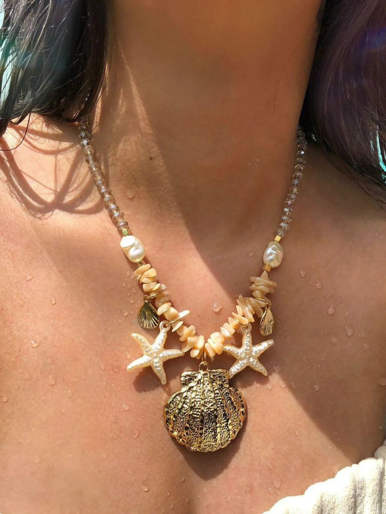 Colar feminino estrela do mar com conchas e pérolas da Trendsi, acessório praia elegante