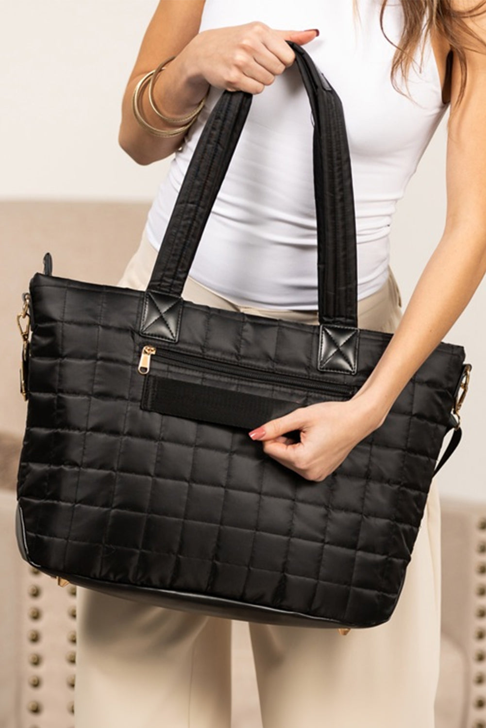 Kit bolsas femininas retalhos preta Shewin bolsa tote preta com alças acolchoadas e bolso frontal com zíper