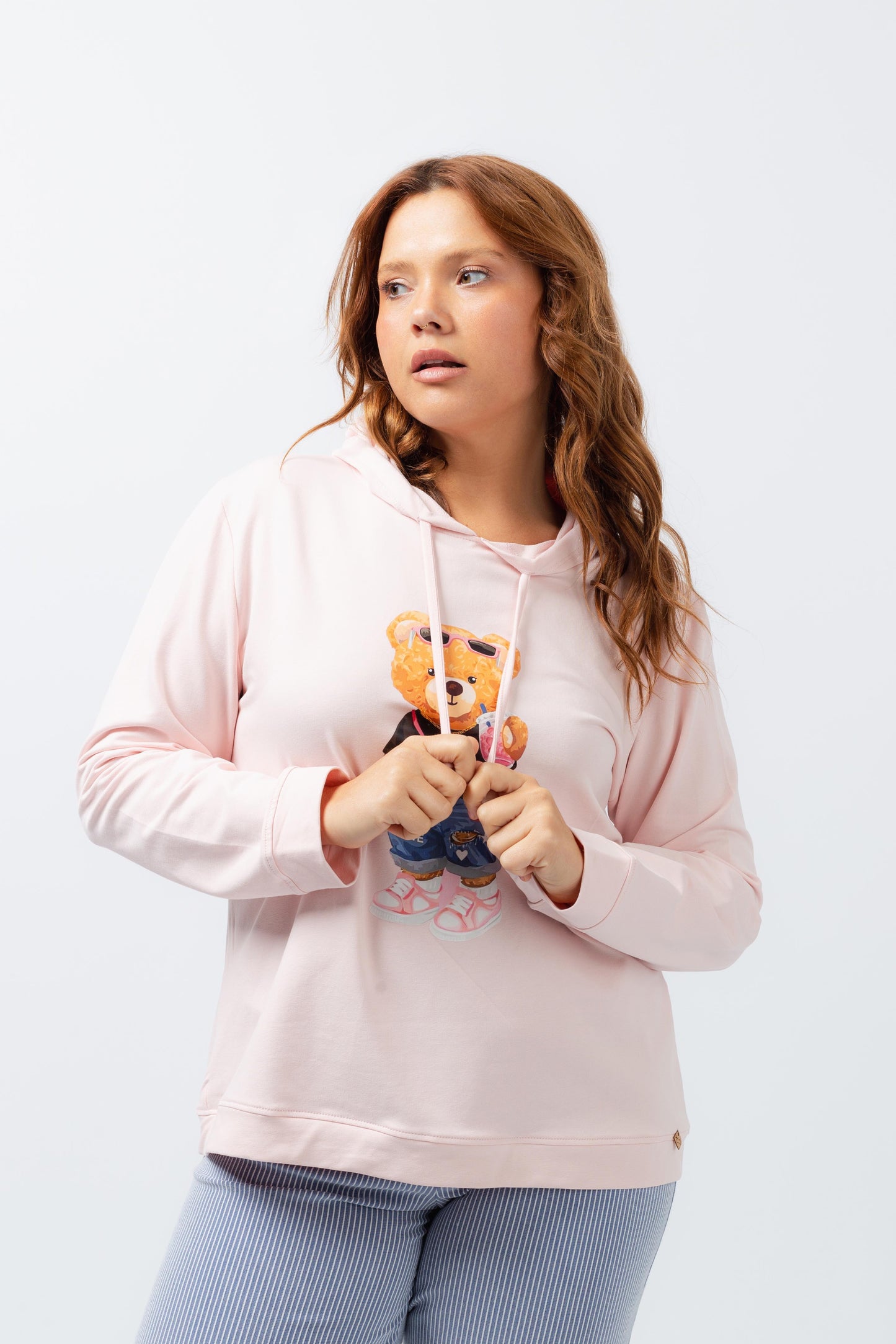 Sweat casual conforto tamanho grande rosa claro com estampa de urso e capuz Curvy
