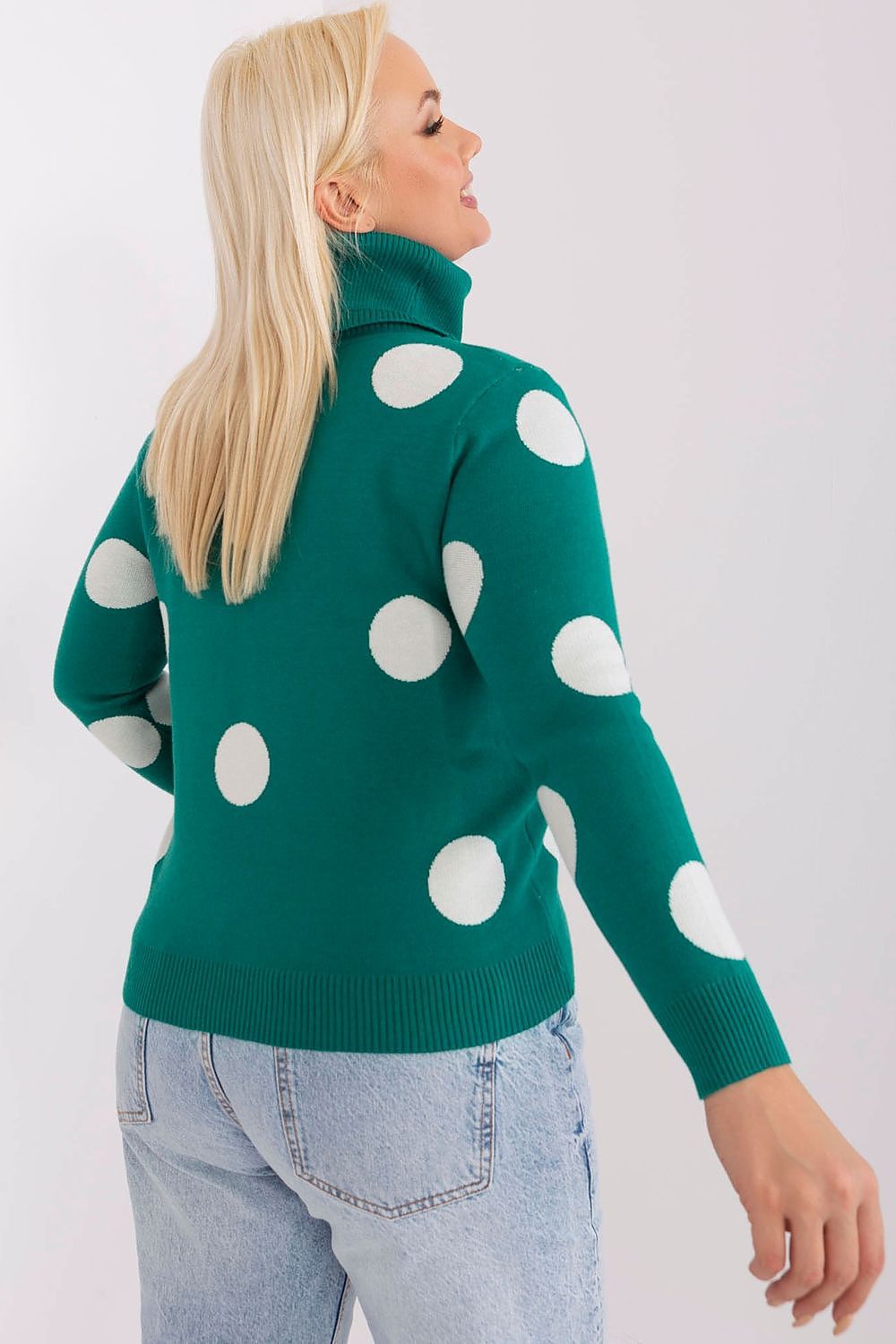 Sweater plus size feminino verde com bolinhas brancas e gola alta