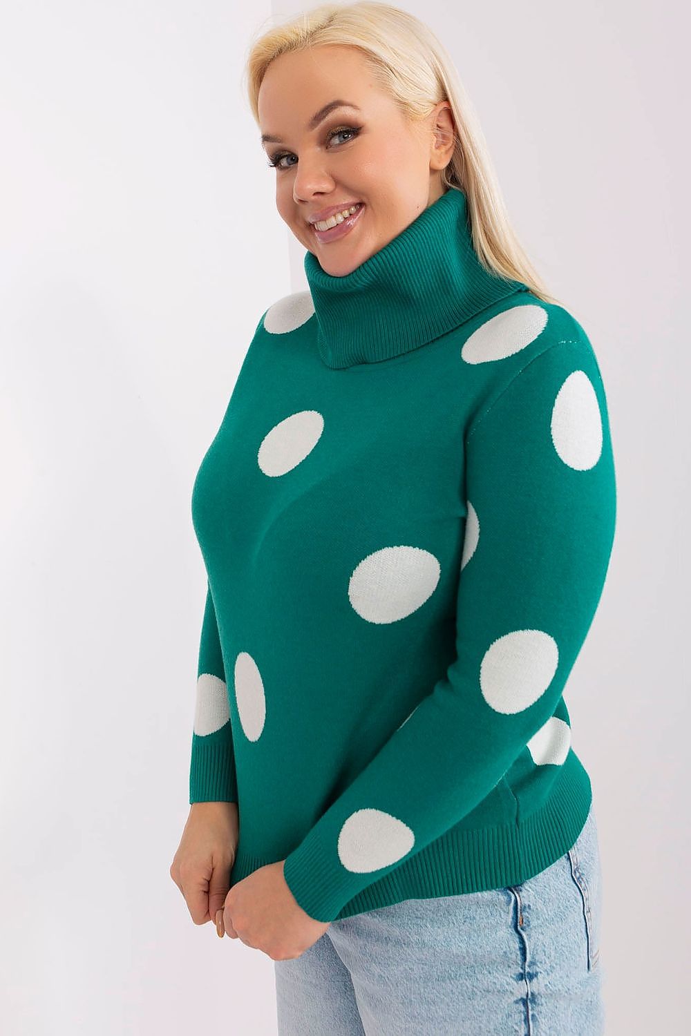 Sweater plus size feminino verde com bolinhas brancas e gola alta
